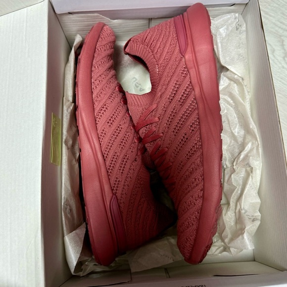 APL Techloom Wave Sneakers in Cedar. - Picture 12 of 12